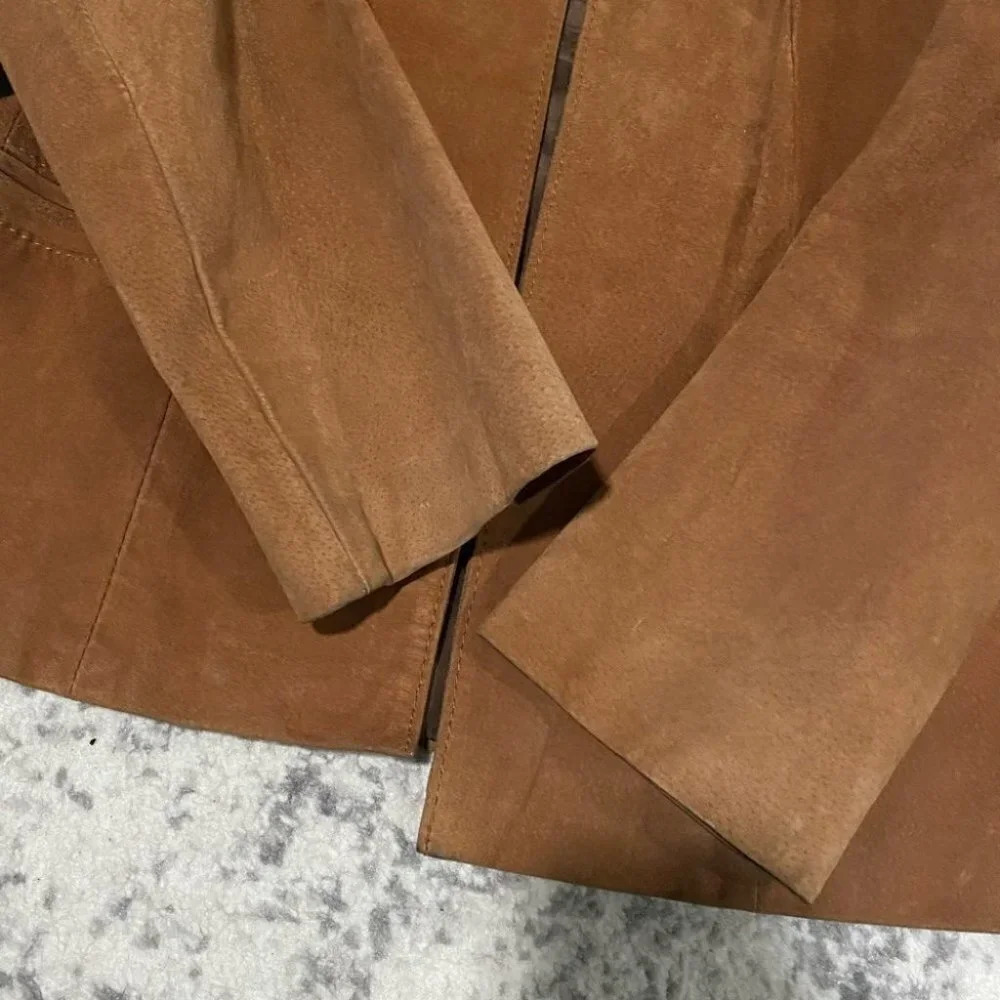 Vintage Women's Tan Suede Leather Jacket - Picture 10 of 12